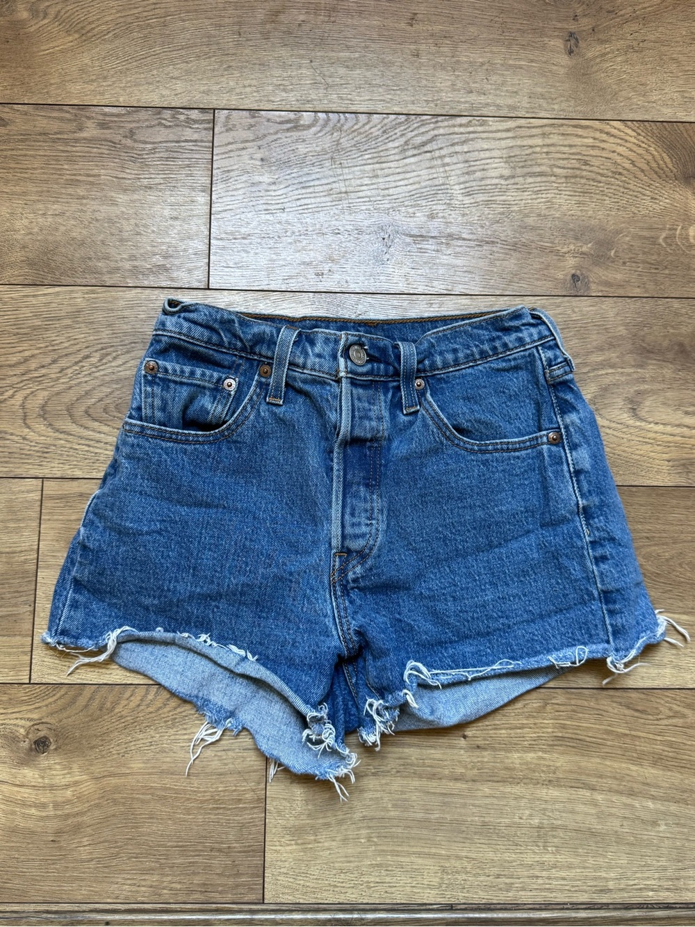 Levi's 501 Raw Hem High-Rise Denim Shorts - Blue